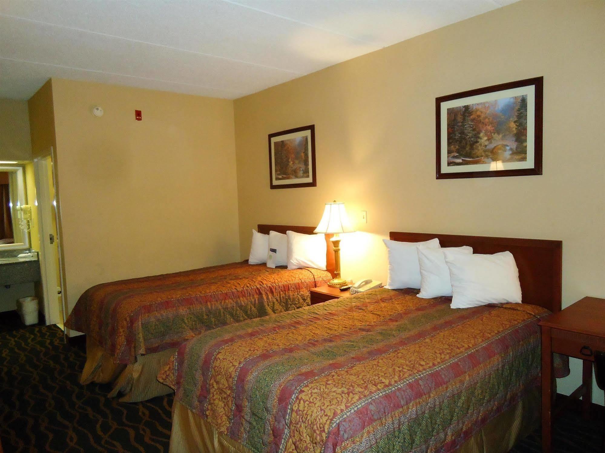 Hotel 6-kingsport, Tn 2*